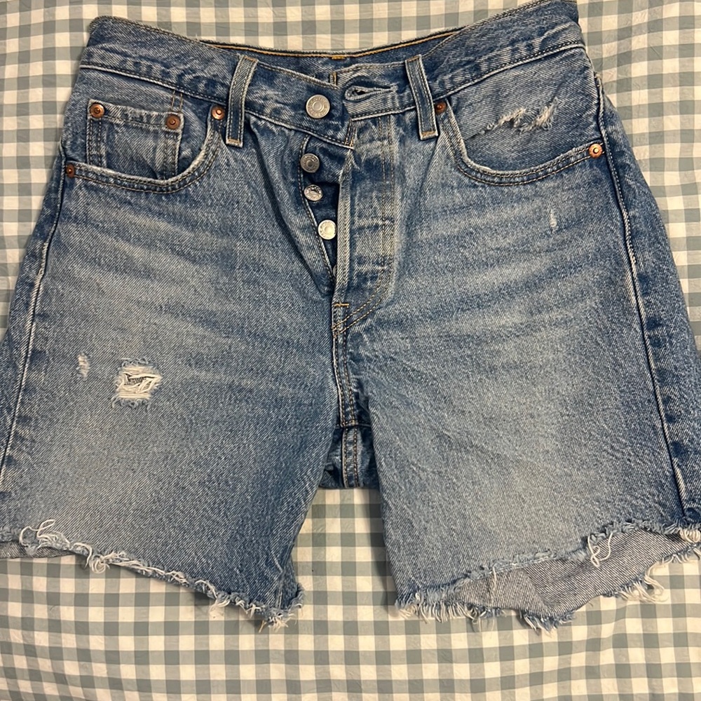 Levi’s shorts